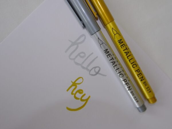 Marqueurs dorés et argentés